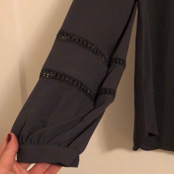 Loft blouse size M - Picture 3 of 3